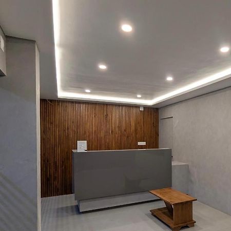 Jayalakshmi Rooms Vaduvanchal Eksteriør billede